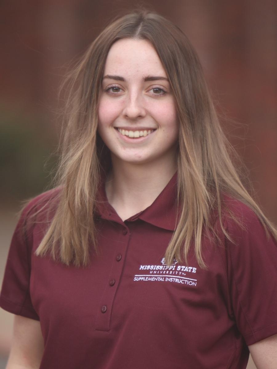 Photo of Alaina Hansen