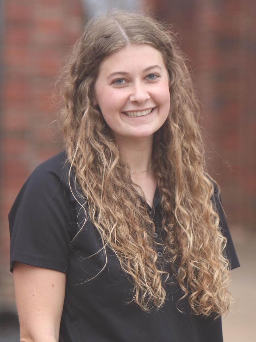 Photo of Ally Cummings