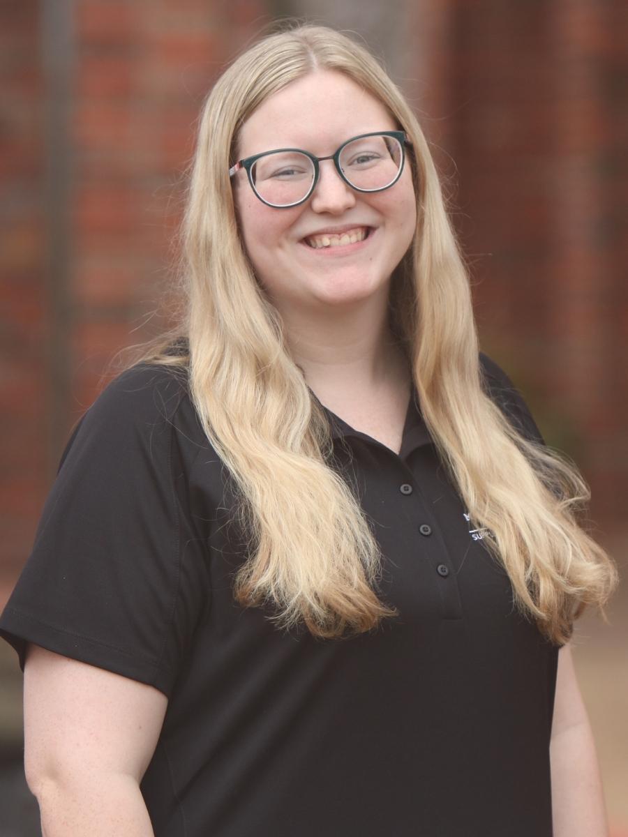 Photo of Hannah Gregory